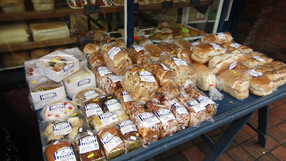 Poundbakery – bakery in Halifax town centre